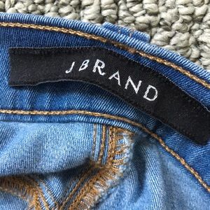JBRAND size 27 light wash skinny jeans